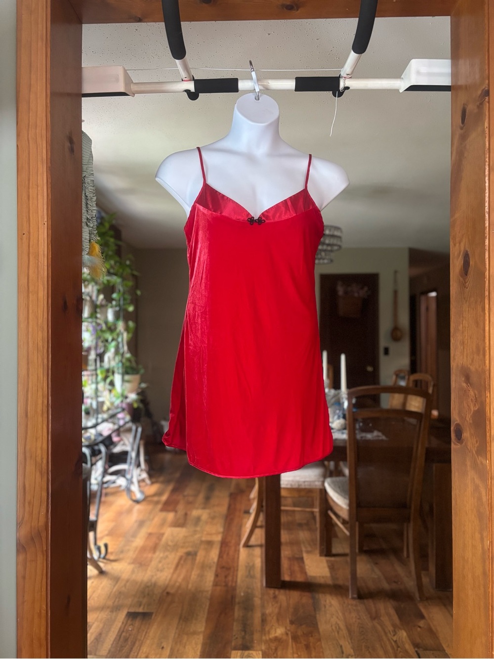 Vintage California Dynasty Women’s Red Velvet Slip Chemise Bow Detail Size Med